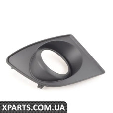 7B0807684A VAG Грати протитуманних фар - Права - (БІЛЬШ НЕ ПРОДАЄТЬСЯ)