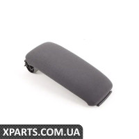8P0864245L67U VAG Кришка центрального підлокітника - тканина - шабля (чорна)