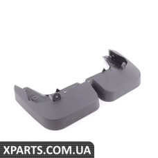 8V5075106 VAG Комплект заднього бризковика