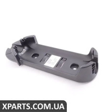 8V4915899 VAG Настінний кронштейн для зарядного пристрою