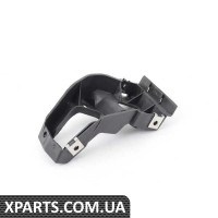 8E0853922D VAG Кронштейн кріплення передньої бічної спідниці - правий