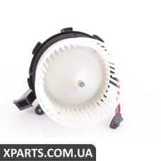 8T1820021 VAG Двигатель вентилятора