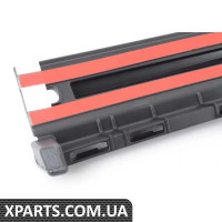 8V5854536 VAG Смуга кріплення - права